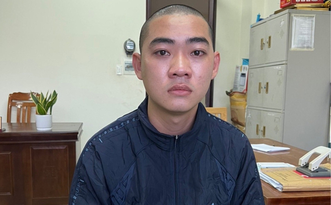 Hai kẻ li&ecirc;n quan vụ nổ s&uacute;ng chấn động Hội An ra đầu th&uacute; - Ảnh 1.