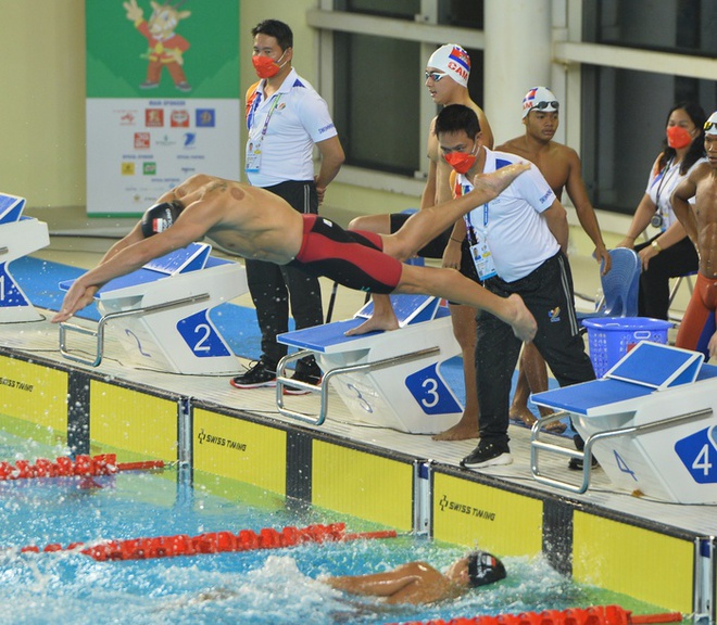 Khoảnh khắc sai lầm của nhà vô địch Olympic giúp ĐT bơi Việt Nam giành huy chương vàng SEA Games lịch sử - Ảnh 3.