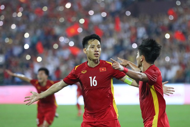 Nhà vô địch AFF Cup: U23 Thái Lan hay đấy, nhưng U23 Việt Nam cũng đâu ngán gì họ - Ảnh 4.