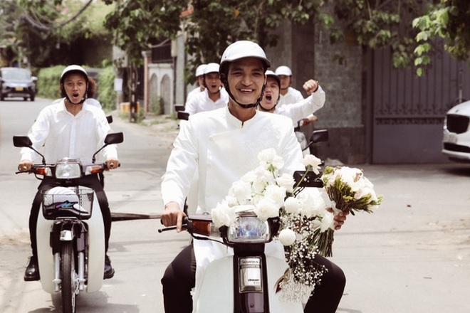 2 ngày trước hôn lễ Mạc Văn Khoa: Chú rể thông báo 1 chuyện quan trọng, nhìn sang hành lý mà choáng! - Ảnh 3