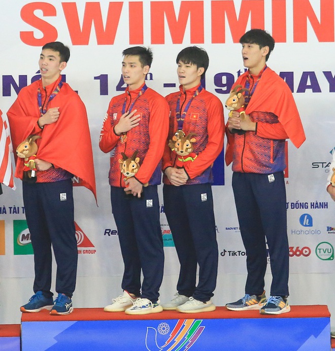 4 hot boy Việt Nam hạ đẹp Singapore, phá kỷ lục SEA Games, mang về HCV lịch sử ở nội dung 4x200 mét tự do - Ảnh 6.