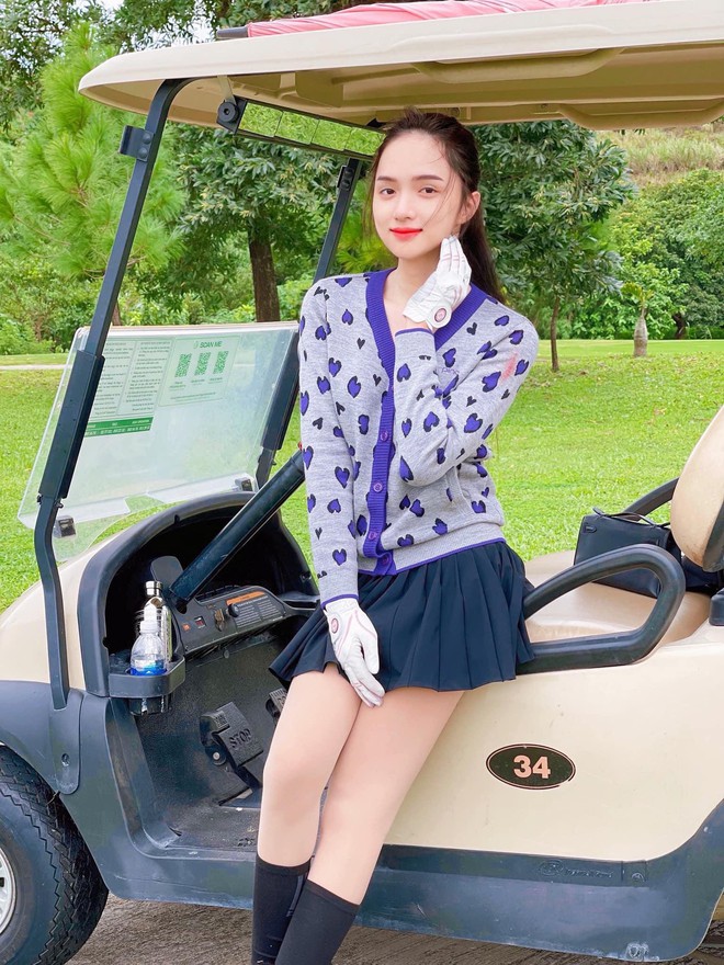 Dàn hậu đình đám khoe dáng trên sân golf - Ảnh 13.