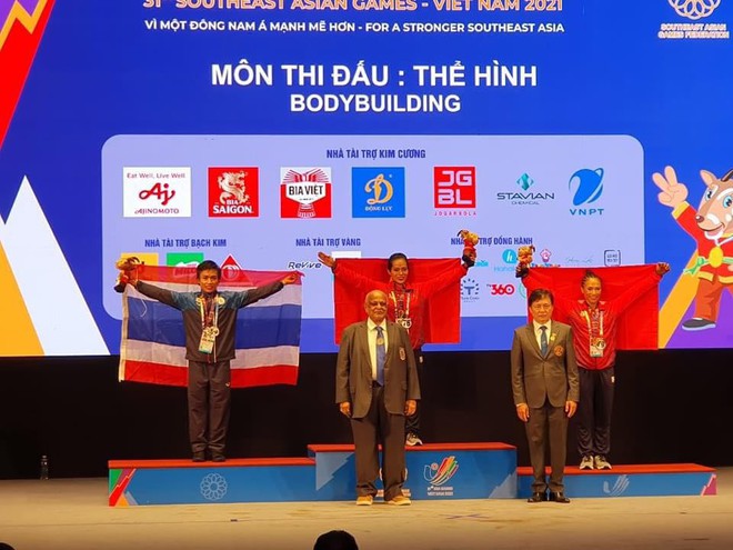 Nữ lực sĩ được bố mẹ chồng ra tận Hà Nội cổ vũ dự SEA Games: "Mình từng hỏi chồng rằng vợ cơ bắp vậy anh có sợ không?" - Ảnh 7.