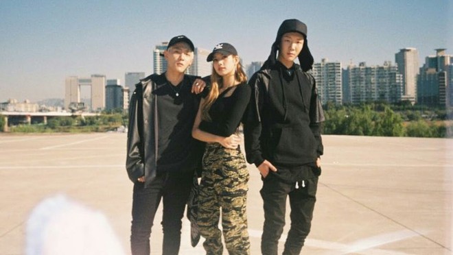 3 “cỗ máy nhảy” của WINNER, iKON, BLACKPINK quy tụ trong một khung hình: Fan yêu cầu video nhảy chung ngay và luôn! - Ảnh 3. 3 “cỗ máy nhảy” của WINNER, iKON, BLACKPINK quy tụ trong một khung hình: Fan yêu cầu video nhảy chung ngay và luôn! - Ảnh 3.