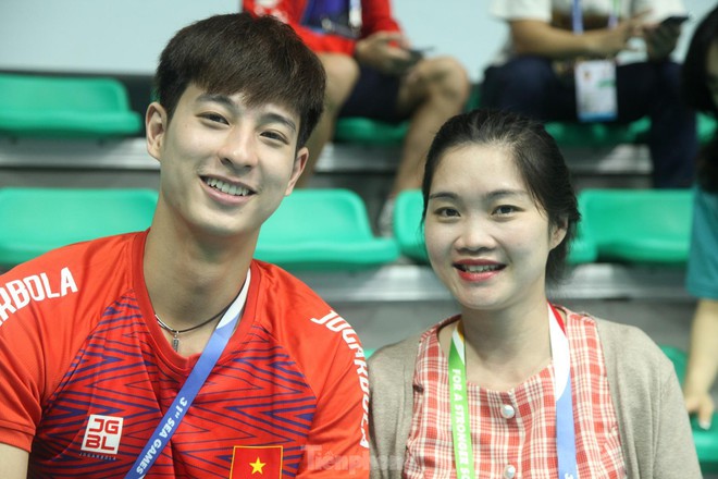 Hoàng tử cầu lông Việt Nam gây thương nhớ tại SEA Games 31 là ai - Ảnh 3.