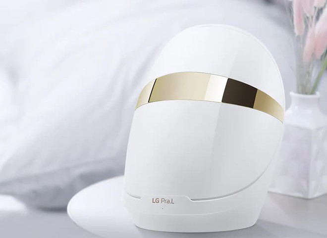 Cận cảnh chiếc mặt nạ đèn LED có giá đến 23 triệu, skincare đẳng cấp nhà giàu sẽ như thế nào? - Ảnh 2.