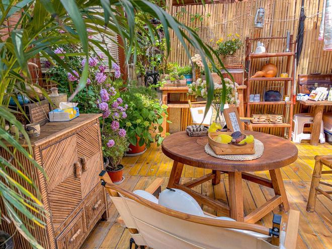 Cặp vợ chồng trẻ quy hoạch s&acirc;n vườn 20m&sup2; theo phong c&aacute;ch v&ugrave;ng cao khiến ai đến chơi cũng hết lời khen ngợi - Ảnh 3.