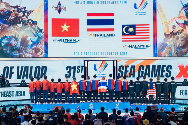 Ngày thi đấu cuối của Esports tại SEA Games 31: Liên Minh Huyền Thoại và Đột Kích giành vàng dễ dàng, Liên Quân Mobile gây thất vọng! - Ảnh 4.