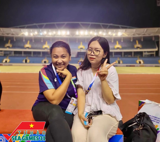 Nữ TNV kể chuyện tháp tùng VIP ở SEA Games 31: Có ngày chỉ ngủ 2 tiếng nhưng rất hạnh phúc và tự hào! - Ảnh 2.