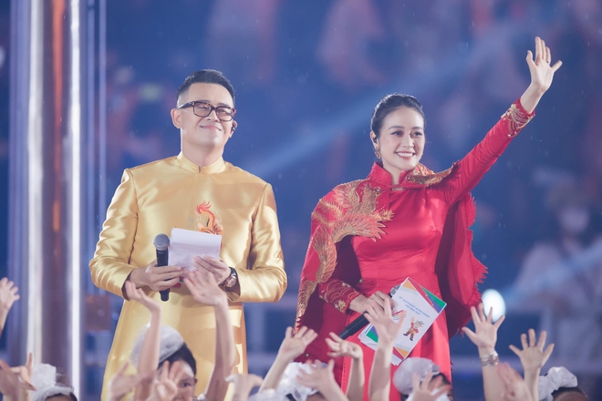 3 MC cầm trịch SEA Games 31: Từ câu chuyện hậu trường tới profile khủng và những áp lực tạo kim cương - Ảnh 10.