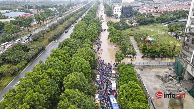 Mưa lớn khắp các khu vực, Bắc Bộ nguy cơ ngập úng nhiều nơi - Ảnh 1.