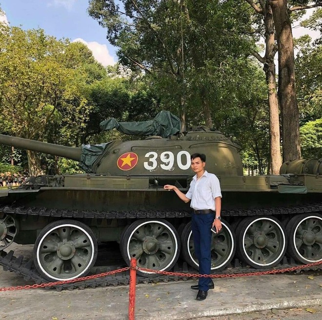 Khen thưởng người h&ugrave;ng cứu 3 người tr&ecirc;n xe m&aacute;y mất phanh đổ đ&egrave;o Tam Đảo - Ảnh 3.