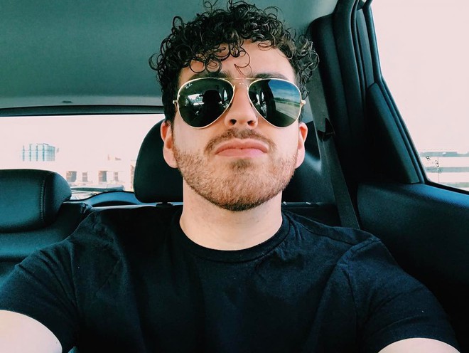 M&agrave;n lột x&aacute;c ấn tượng của sao nh&iacute; k&eacute;m sắc nhất Disney: Sự nghiệp ch&oacute;ng v&aacute;nh đổi lại cuộc sống xa hoa ở tuổi 30 - Ảnh 12.