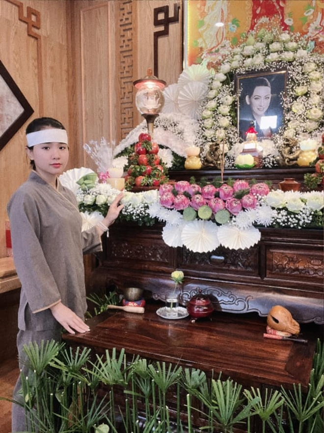 Con g&aacute;i nu&ocirc;i Phi Nhung nức nở b&aacute;o th&agrave;nh tựu chưa từng c&oacute; trong đời, kh&aacute;n giả gọi t&ecirc;n Hồ Văn Cường - Ảnh 2.