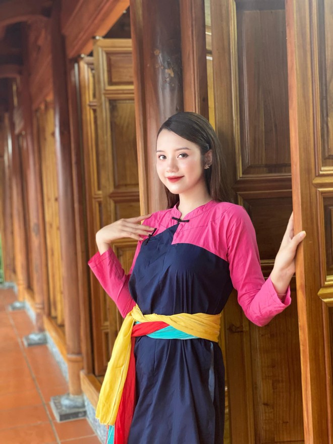Nhan sắc cô gái Sán Dìu ở chung kết Miss World Vietnam 2022: Chiều cao ấn tượng, sắc vóc nóng bỏng - Ảnh 1.