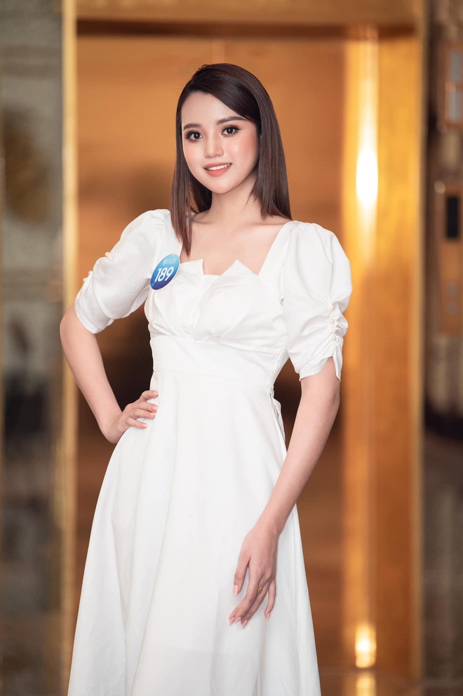 Nhan sắc c&ocirc; g&aacute;i S&aacute;n D&igrave;u ở chung kết Miss World Vietnam 2022: Chiều cao ấn tượng, sắc v&oacute;c n&oacute;ng bỏng - Ảnh 2.