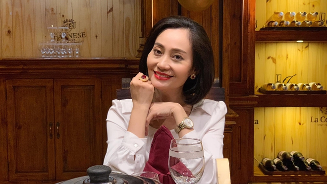 Ch&acirc;n dung diễn vi&ecirc;n ăn tiệc nh&agrave; đại gia chỉ uống nước lọc, l&uacute;c về để lại 200 ngh&igrave;n đồng - Ảnh 6.