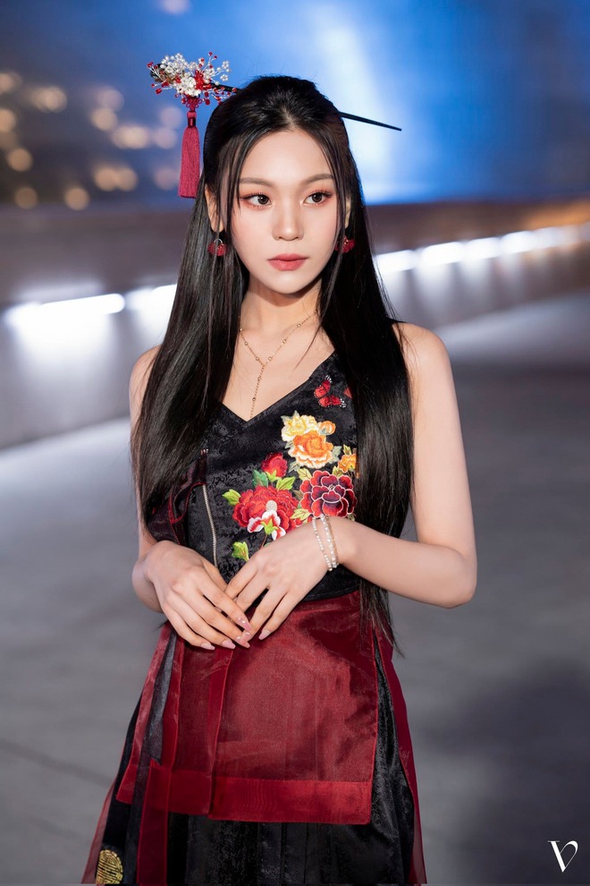 Nữ idol lột xác thành công nhất Kpop: Từng gây tranh cãi về nhan sắc, giờ diện Hanbok khiến ai nấy đều u mê! - Ảnh 5.