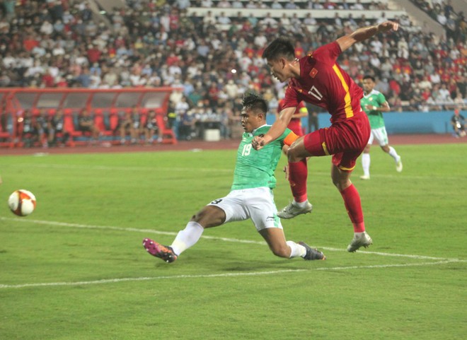 Cầu thủ Indonesia ôm đầu, đổ gục xuống sân sau 90 phút ác mộng trước U23 Việt Nam - Ảnh 6.