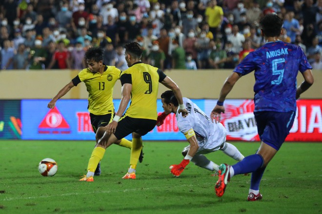 U23 Thái Lan bị báo Thái chê gay gắt, nhiều cầu thủ nhận điểm số tệ vì thua U23 Malaysia - Ảnh 2.