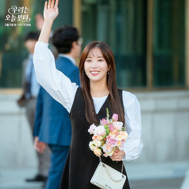 M&ecirc; mẩn tạo h&igrave;nh của hội mỹ nh&acirc;n H&agrave;n sắp t&aacute;i xuất: Seo Ye Ji tựa nữ ho&agrave;ng, Seohyun (SNSD) như c&ocirc;ng ch&uacute;a cổ t&iacute;ch lu&ocirc;n - Ảnh 6.