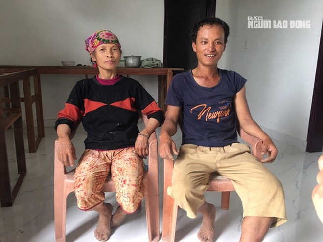 Mẹ người đ&agrave;n &ocirc;ng đi bộ 800 km về qu&ecirc;: Con t&ocirc;i kh&ocirc;ng lanh lợi - Ảnh 3.