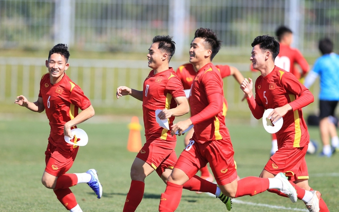 Giải U23 ch&acirc;u &Aacute;: U23 Việt Nam đi t&igrave;m c&ocirc;ng thức mới; ĐN&Aacute; tạo n&ecirc;n c&uacute; ng&aacute;ng đường lịch sử? - Ảnh 2.