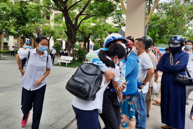 Vượt qua áp lực thi cử: Mất ăn, mất ngủ vì lo lắng - Ảnh 1.