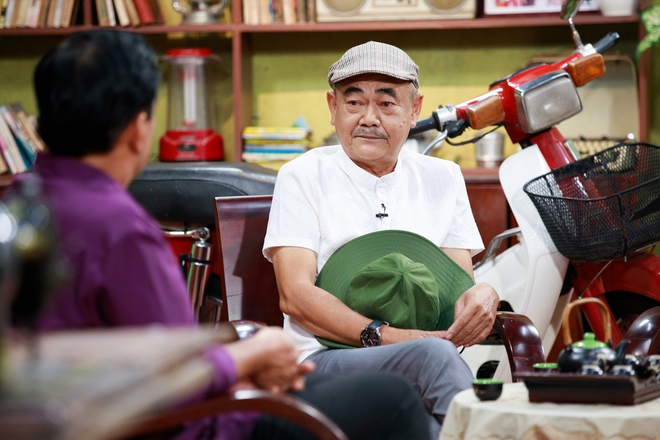 NSND Việt Anh 64 tuổi vẫn lẻ bóng: Tôi hài lòng với những gì đã có - Ảnh 1.