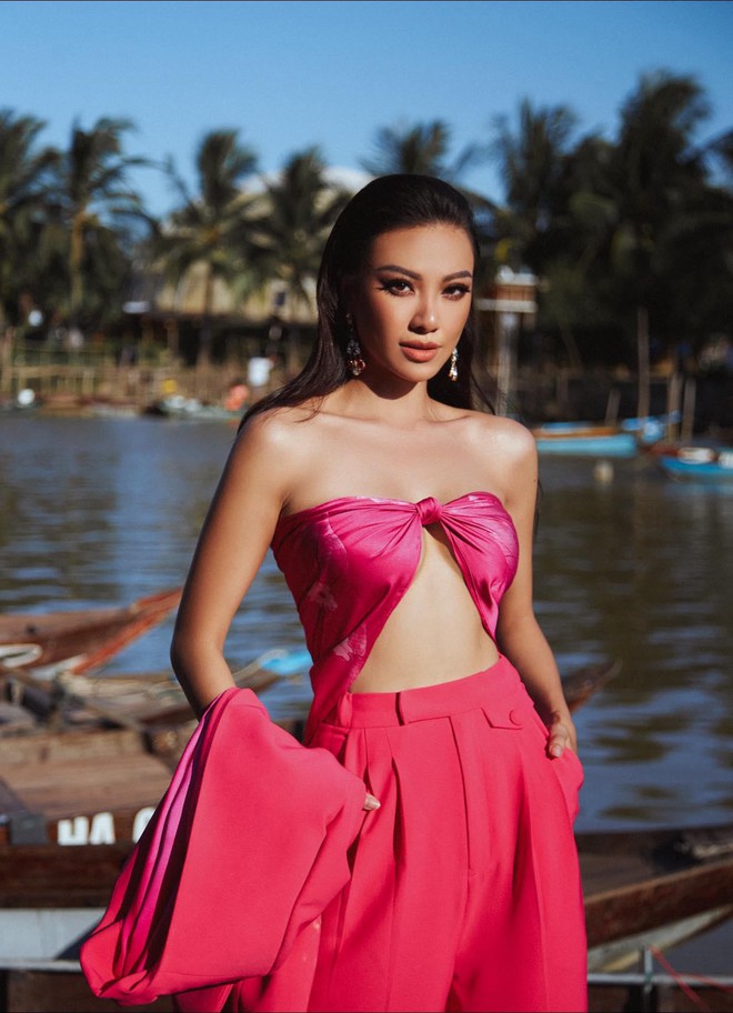 D&agrave;n Hoa - &Aacute; hậu m&ecirc; mẩn kiểu v&aacute;y như đồ bơi: Thuỳ Ti&ecirc;n, Lương Thuỳ Linh nổi bật với v&oacute;c d&aacute;ng sexy - Ảnh 11.