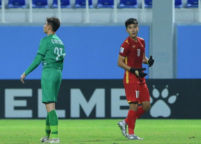 15 phút khó quên của cầu thủ U23 Việt Nam khi phải làm thủ môn bất đắc dĩ - Ảnh 2.