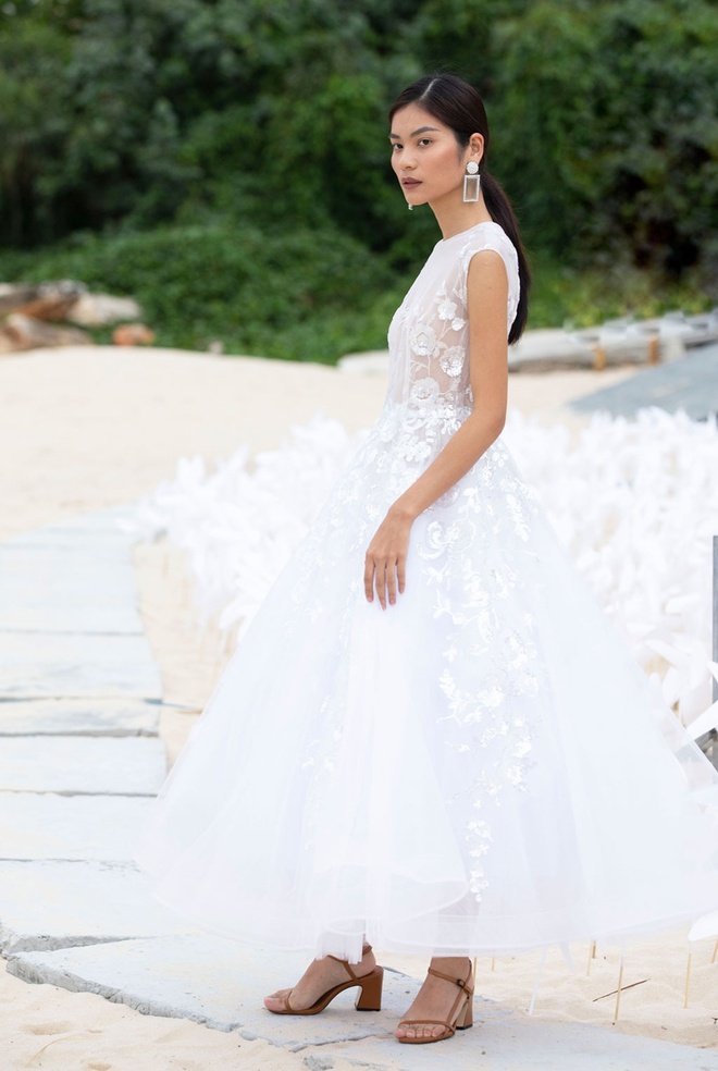 Sự nghiệp 9 Qu&aacute;n qu&acirc;n Vietnams Next Top Model: Người ở ẩn, người lấn s&acirc;n thi Hoa hậu - Ảnh 11.