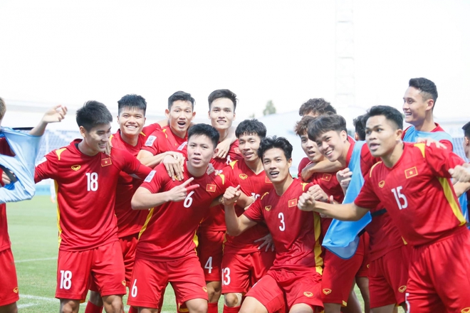 U23 Việt Nam v&agrave; h&agrave;nh tr&igrave;nh đầy cảm x&uacute;c tại VCK U23 ch&acirc;u &Aacute;: Bước phi&ecirc;u lưu đầu ti&ecirc;n của những chiến binh sao v&agrave;ng dưới triều đại mới, lời chia tay chưa bao giờ ngọt ng&agrave;o đến vậy! - Ảnh 5.