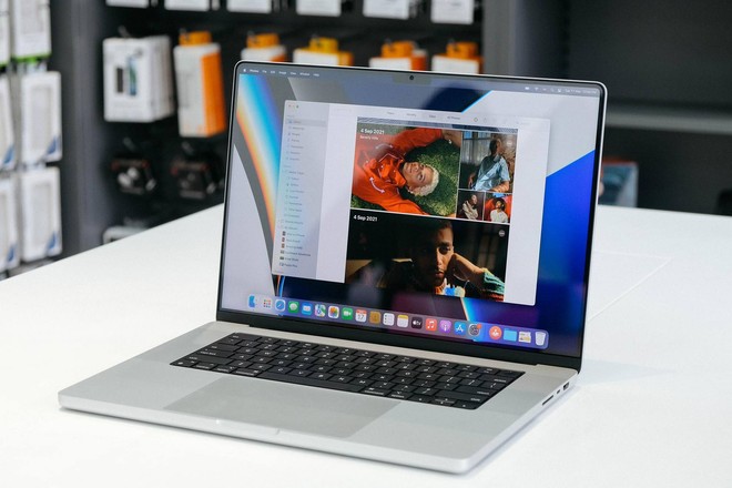 Cận cảnh mẫu MacBook Pro với giá bán gần 60 triệu đồng - Ảnh 3.