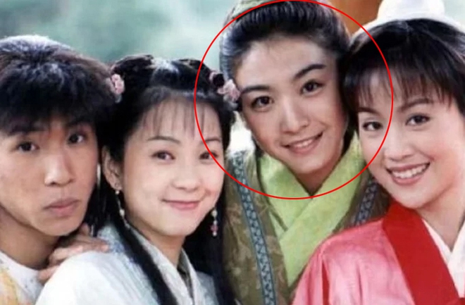 Nữ phụ Lương Sơn B&aacute; Ch&uacute;c Anh Đ&agrave;i U50 vẫn đẹp xuất sắc: Sự nghiệp mờ nhạt nhưng nhan sắc ăn đứt nữ ch&iacute;nh  - Ảnh 1.