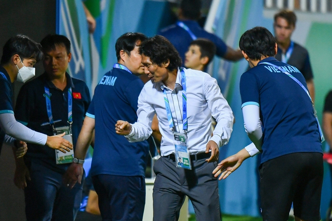 Một điều đáng tiếc và hai điều đáng mừng sau trận thua của U23 Việt Nam ở giải châu Á - Ảnh 2.
