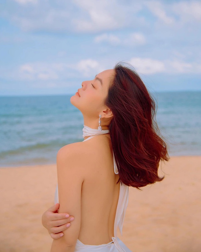Phạm Quỳnh Anh giấu nhẹm bụng bầu nhờ 4 chi&ecirc;u l&ecirc;n đồ v&agrave; l&agrave;m đẹp si&ecirc;u đỉnh - Ảnh 15.