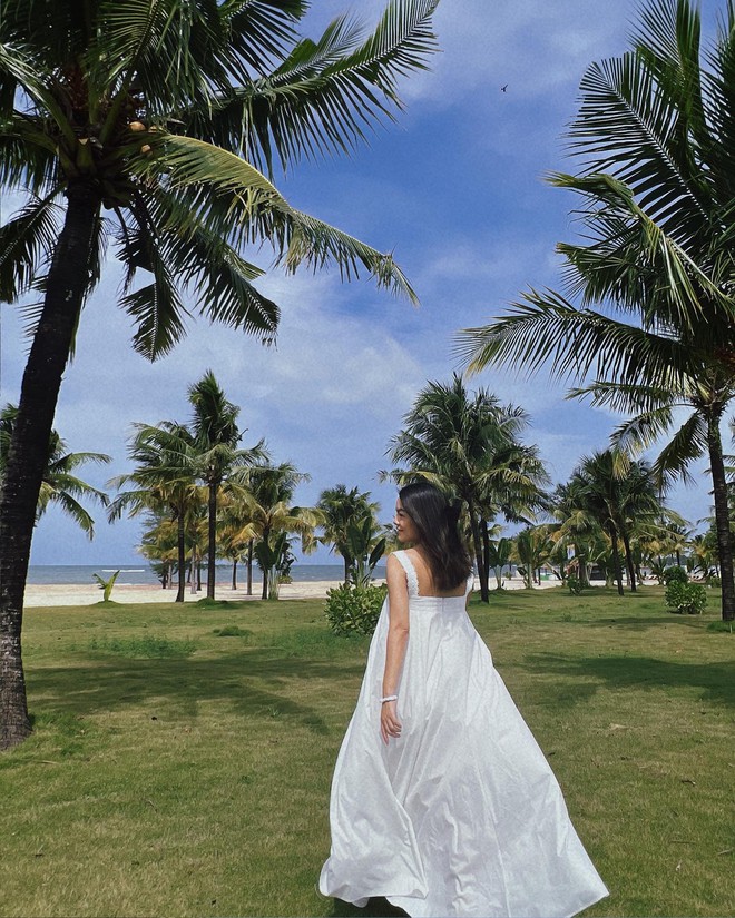 Phạm Quỳnh Anh giấu nhẹm bụng bầu nhờ 4 chi&ecirc;u l&ecirc;n đồ v&agrave; l&agrave;m đẹp si&ecirc;u đỉnh - Ảnh 9.