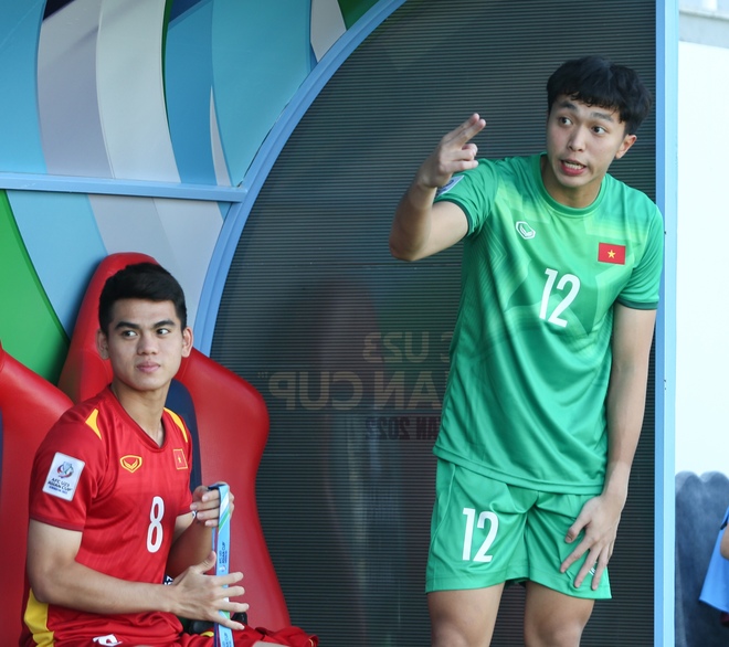 HLV Gong Oh-kyun xin lỗi cầu thủ U23 Việt Nam vì không được đá phút nào ở VCK U23 châu Á 2022 - Ảnh 1.