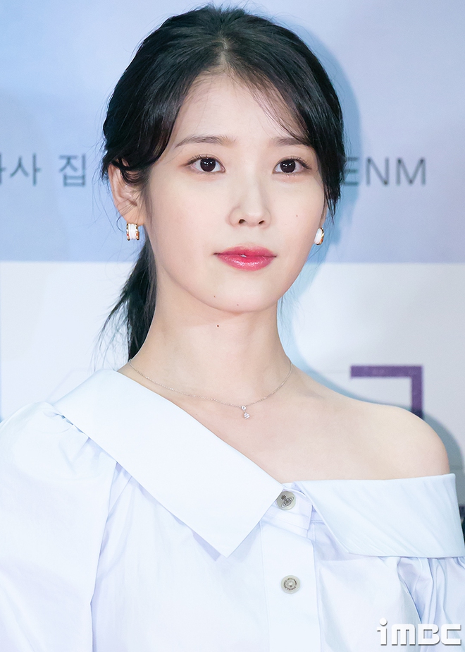 Press conference on the red carpet, gathering 30 A-list stars: Kang Dong Won and V (BTS) dominated the obese Lee Min Ho, IU invited BLACKPINK and the top beauties to attend - Photo 17. Press conference on the red carpet, gathering 30 A-list stars: Kang Dong Won and V (BTS) dominated the obese Lee Min Ho, IU invited BLACKPINK and the top beauties to attend - Photo 17.