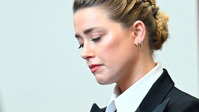 Sự sụp đổ của mỹ nhân đẹp nhất thế giới Amber Heard: Nguy cơ phá sản, biến mất khỏi showbiz vì 240 tỷ bồi thường Johnny Depp - Ảnh 6.