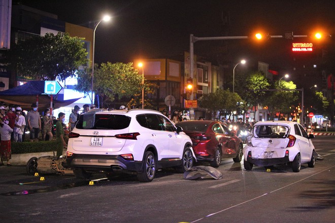 Vụ tai nạn liên hoàn giữa 3 ô tô và 5 xe máy ở Đà Nẵng: Sản phụ phải sinh non sau tai nạn - Ảnh 1.