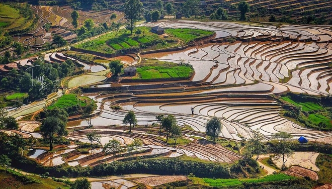 Mãn nhãn với cảnh sắc lấp lánh Tây Bắc mùa nước đổ, địa điểm lí tưởng để du lịch “giải nhiệt” mùa hè - Ảnh 7.