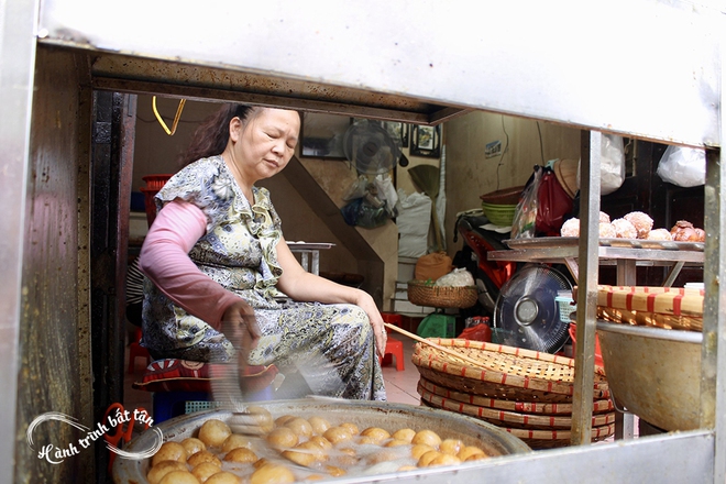 Phép màu Hà Nội và những niềm vui bất ngờ khiến khách Tây kinh ngạc và choáng váng - Ảnh 2.