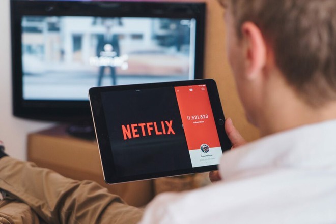 CEO Netflix xác nhận gói cước giá rẻ, chèn quảng cáo - Ảnh 1.