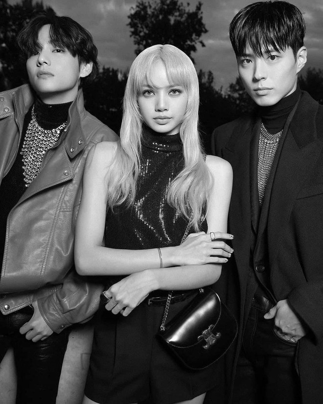 Lisa, V (BTS), Park Bo Gum ở Pháp: Đồ đời thường thì chất lắm nhưng đi sự kiện lại gây hụt hẫng phần nào - Ảnh 2.