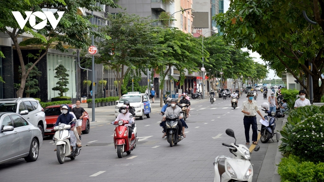 Cấm xe lưu thông vào phố đi bộ Nguyễn Huệ trong 3 đêm liên tiếp - Ảnh 1.