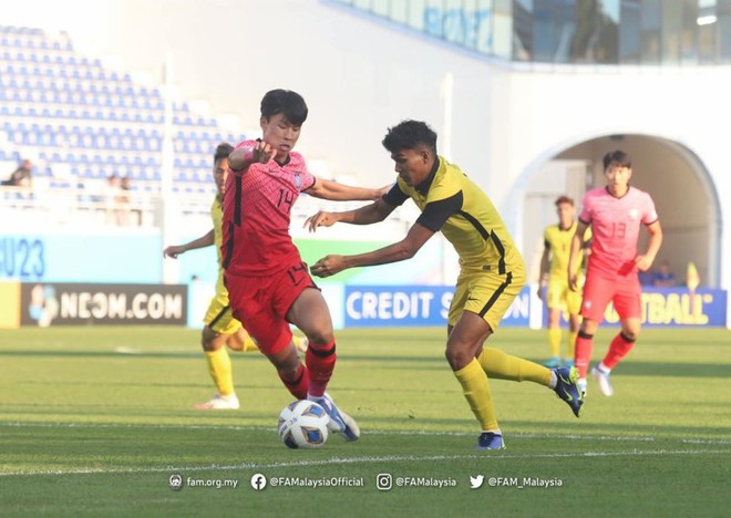 Đ&egrave; bẹp U23 Malaysia ở trận ra qu&acirc;n, U23 H&agrave;n Quốc khẳng định vị thế ĐKVĐ - Ảnh 1.