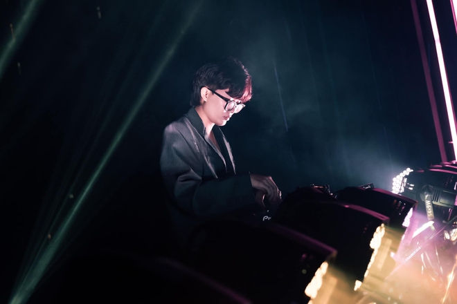 Sau khi rời c&ocirc;ng ty Sơn T&ugrave;ng, cựu CEO v&agrave; Nh&agrave; sản xuất onionn. một lần nữa bắt tay hợp t&aacute;c với nhau! - Ảnh 7.