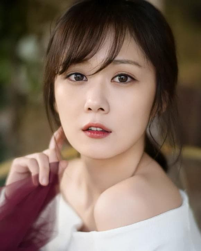 Jang Nara ở tuổi 41: &quot;Nữ thần thanh xuân&quot; của hàng vạn fan hâm mộ đã tìm thấy tình yêu chân chính đời mình - Ảnh 6.